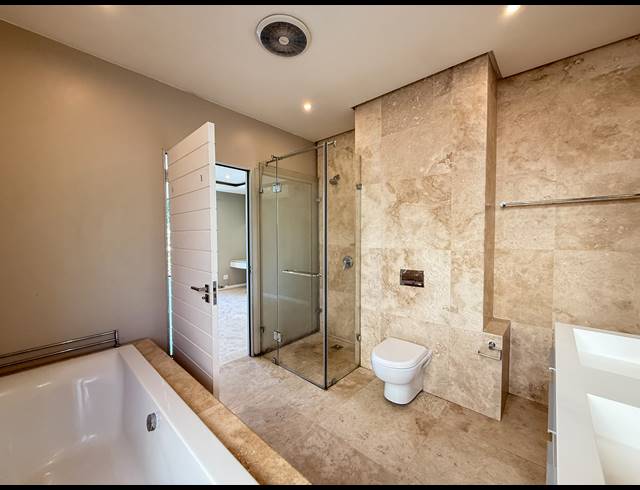 3 BEDROOM APARTMENT FOR SALE IN ZIMBALI ESTATE